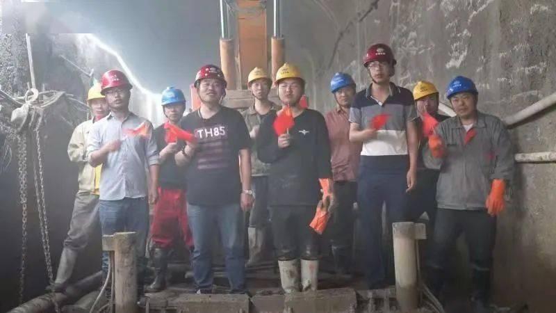歌尽凡尘
