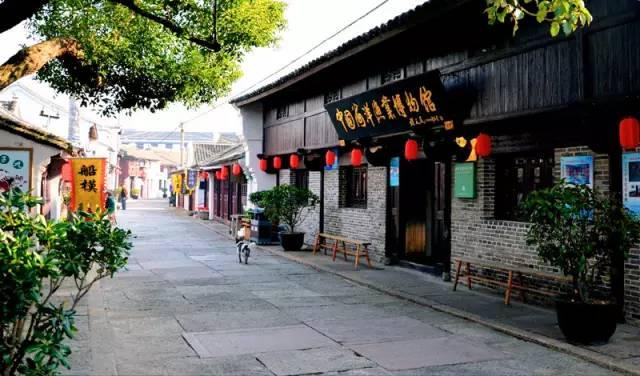 首尔弘大美食店推荐 - 弘大酱蟹和鸡肉料理专门店Crab Land