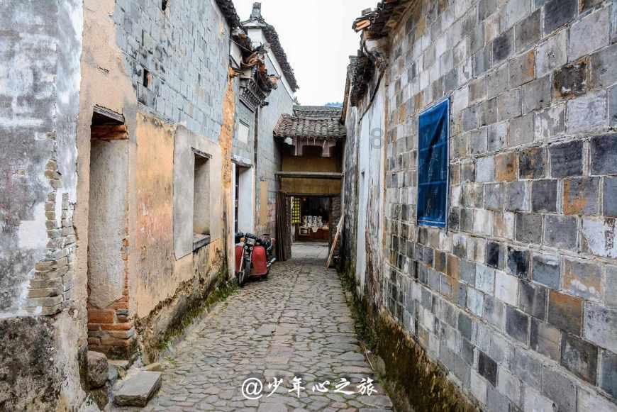 逃离违建房屋8